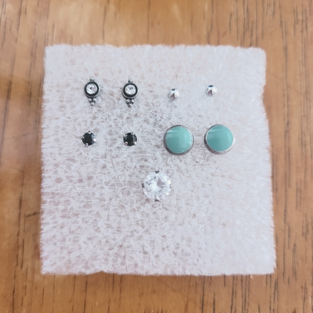 ⭐4/$10⭐ Stud Earrings Bundle
